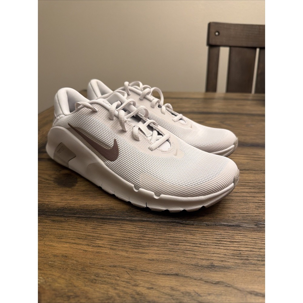 HV9981-002 Nike Flex Train Bust Grey College Grey Tattoo (Women's) Sz 9.5 ..Y2
